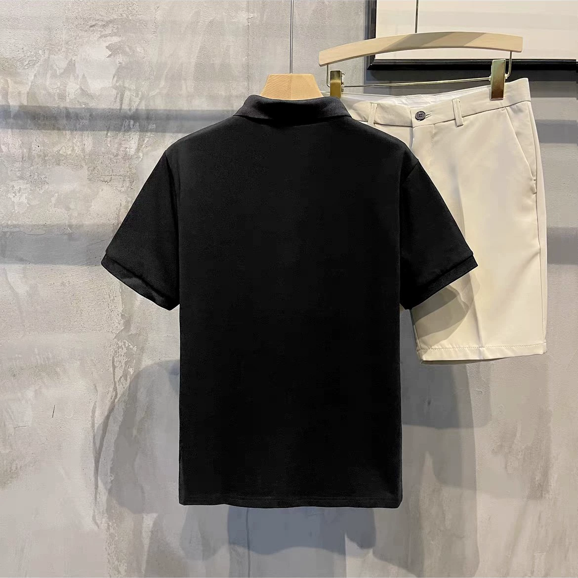 Modern polo for leisure, oversize, with short sleeve