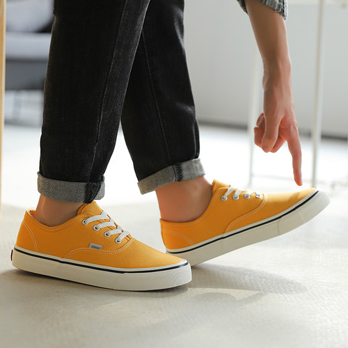 Spring new men's low-cut canvas shoes, trendy and versatile white shoes, Korean style breathable student sneakers for men and women