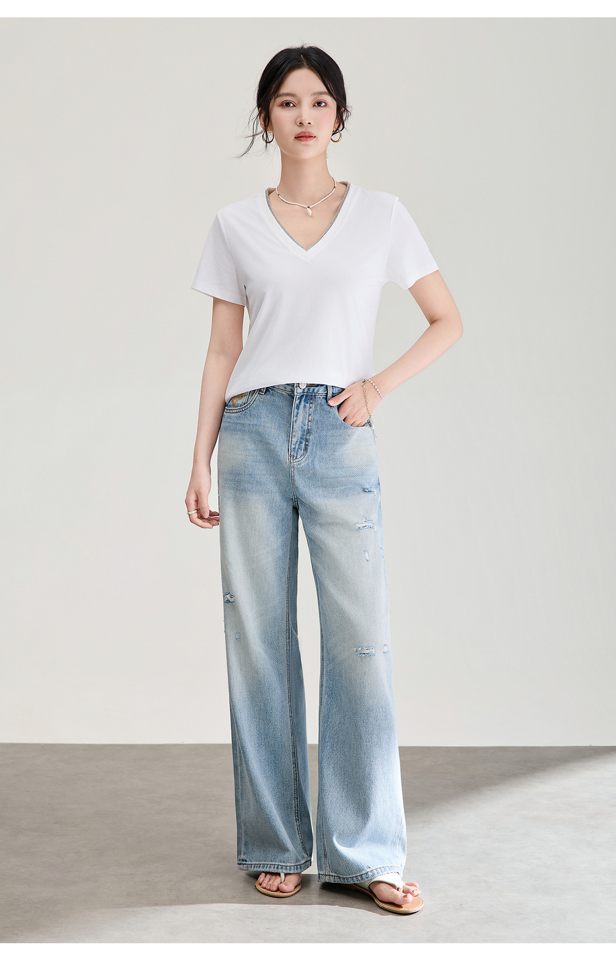 Quần jean nữ ống rộng cạp cao, chất cotton phối bướm đính đá và rách thủng — xanh lam chi tiết 19