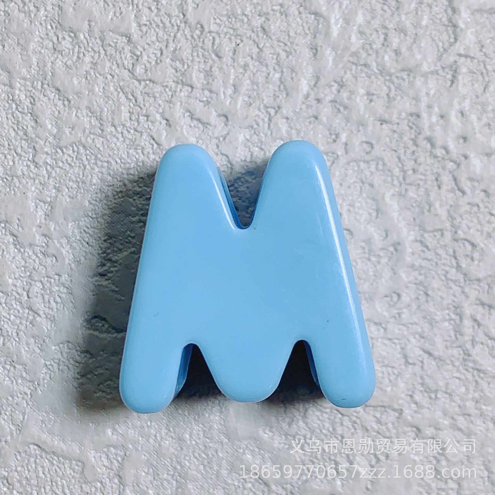 M/W (light blue)