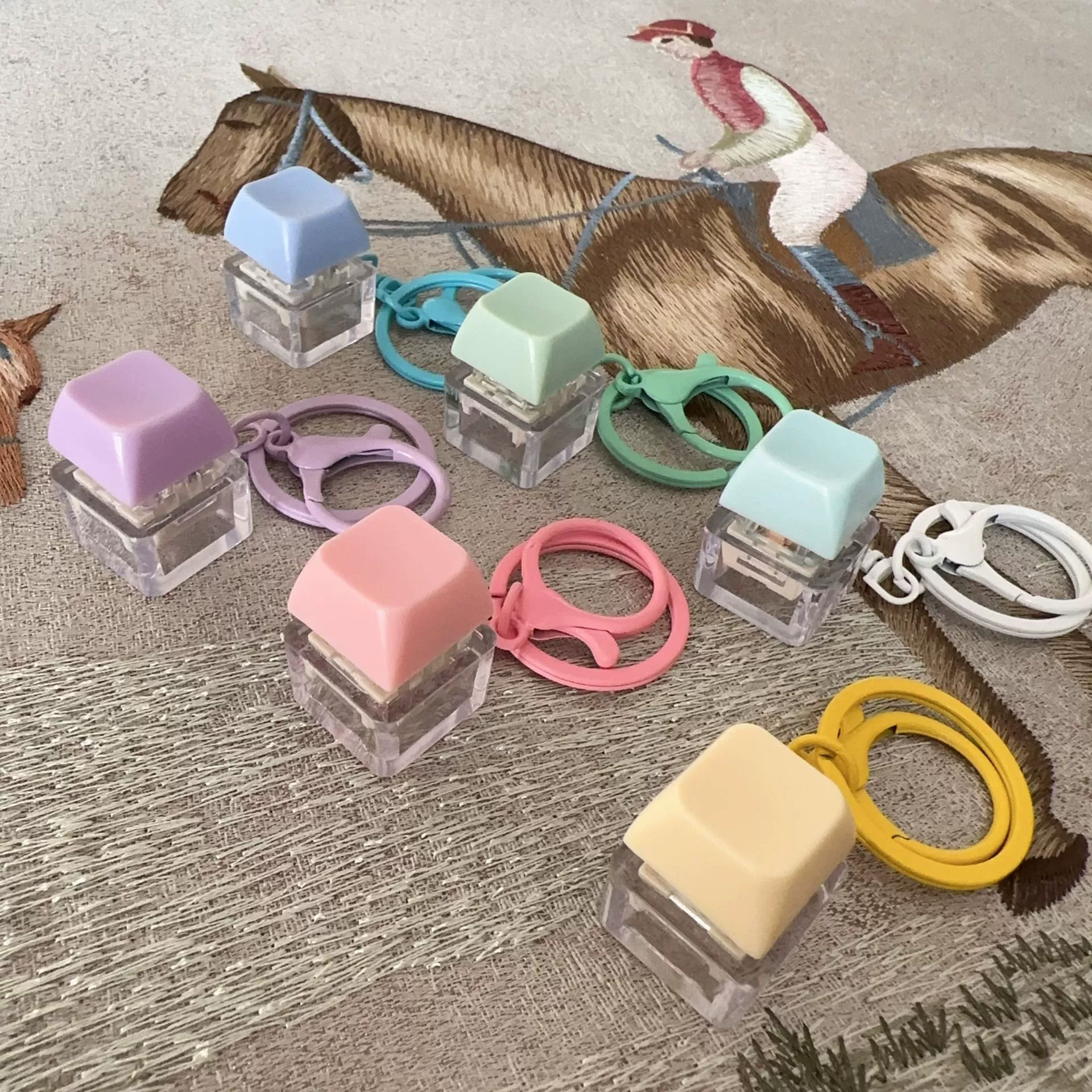 Трансграничные макароны распаковывают магические артефакт