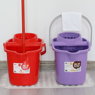 �ϰ�Ͱϴ�ϲ�Ͱ���ô������DˮͰ���ϵ���Ͱ��݆����ʽ�ϵضղ�Ͱ