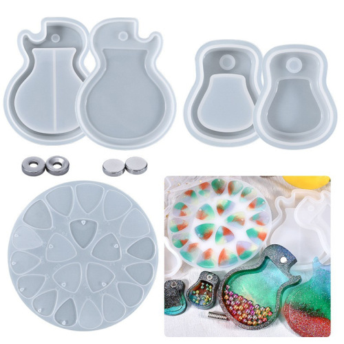 Handmade DIY resin pour sand pendant mold decoration with magnetic guitar shape accessory pendant silicone mold