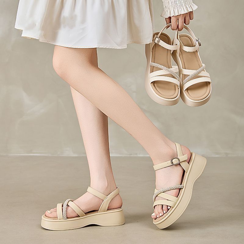 Sandalias de playa de fondo grueso de alta calidad para mujeres 2026 verano nuevo estilo de ropa exterior casual un botón sandallas zapatillas de playa para mujeres