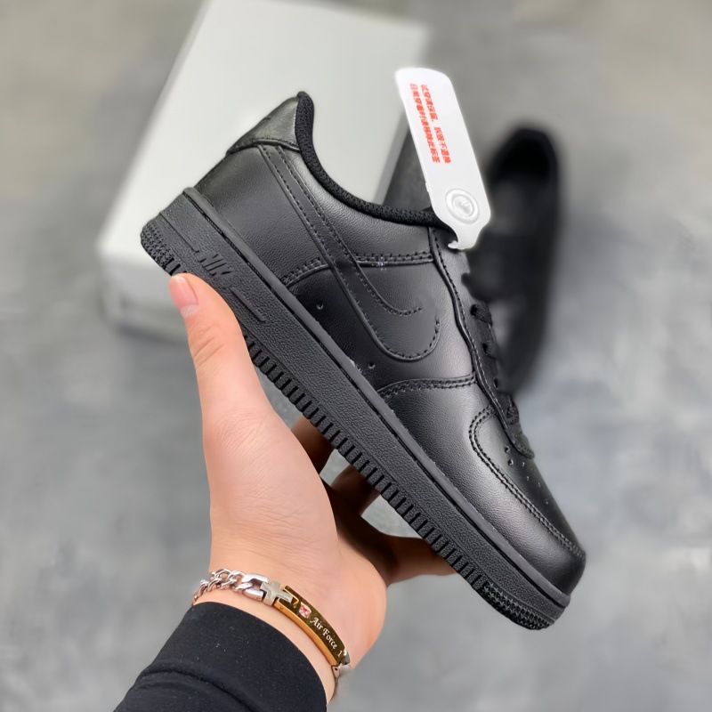 Putian Chunyuan Fuerza Aérea No. 1 cabeza blanca pura de cuero negro samurai clásico de baja gama zapatillas deportivas de pareja para el comercio exterior