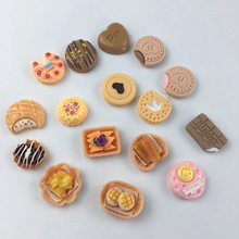 仿真迷你食玩面包巧克力蛋糕饼干油条卡通树脂饰品配件游乐场潮玩