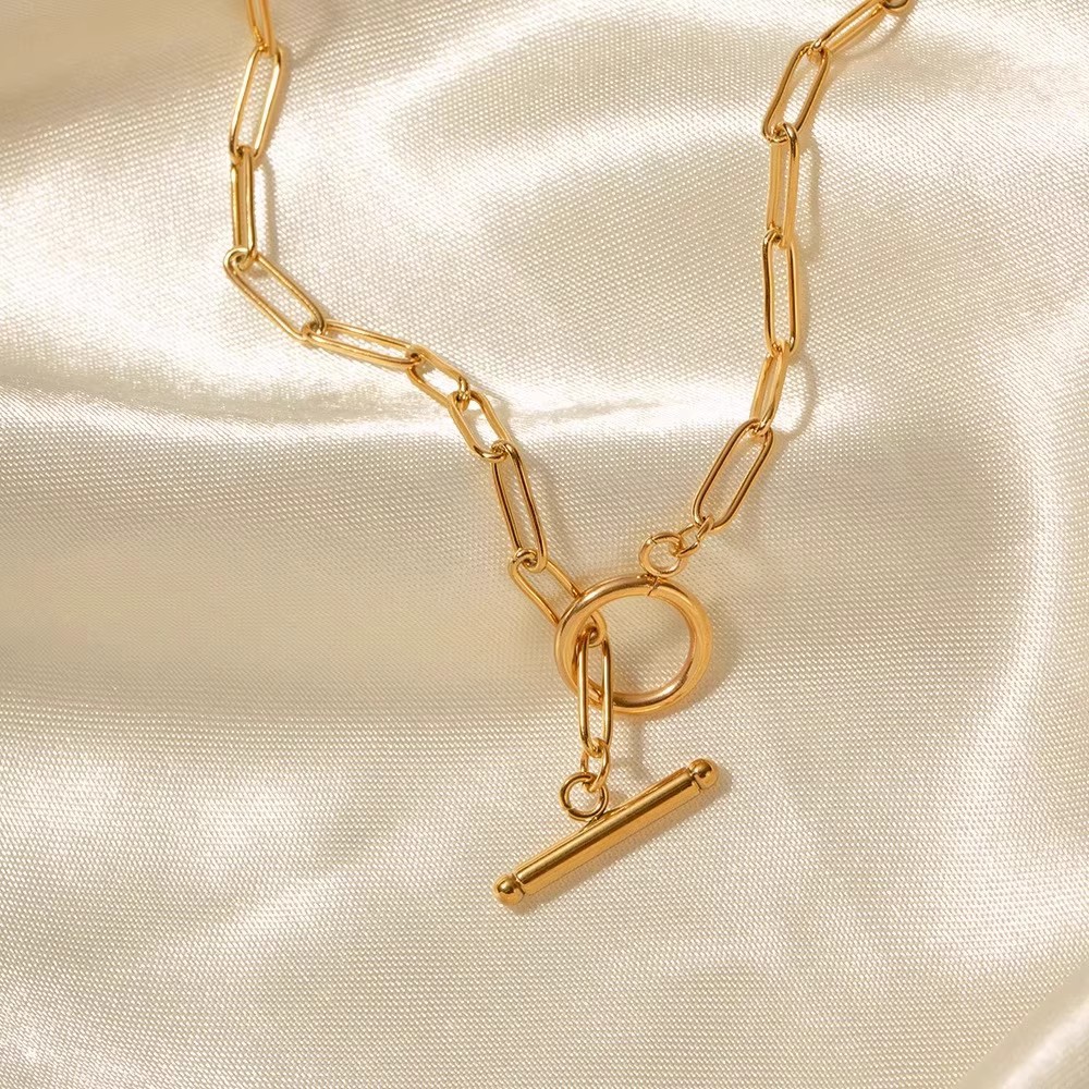 Collana a catena paperclip semplice ed elegante per donna con ot_voghion.com