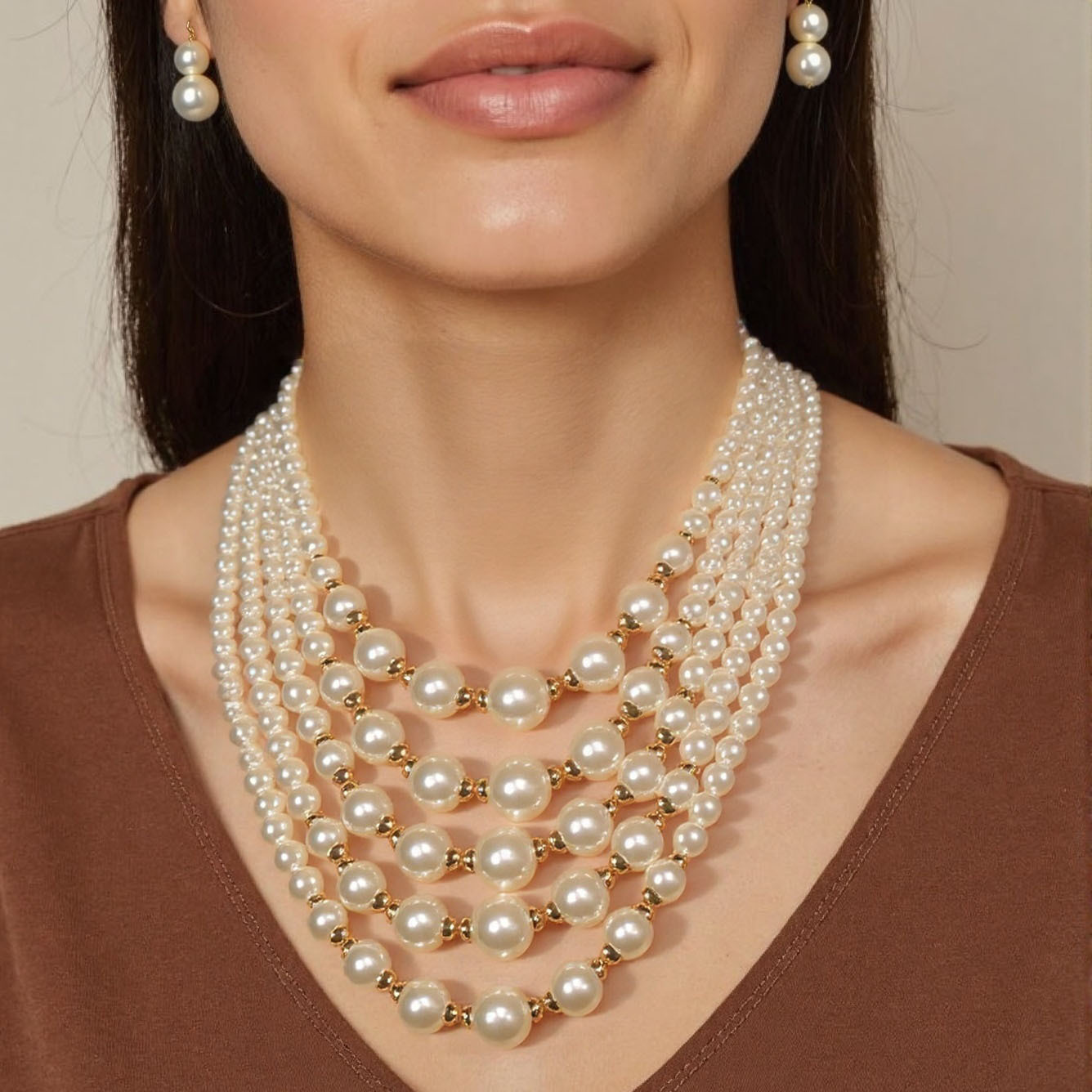 Fashionable short necklace pearl
