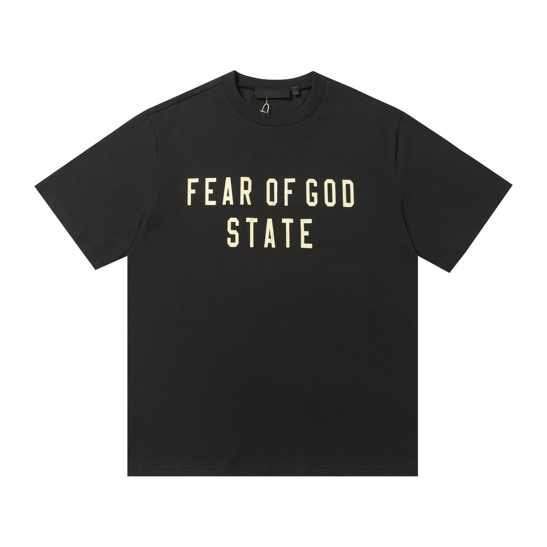 Una pieza de la marca de moda FOG de doble línea ESSENTIALS letra con lema impreso camiseta de manga corta para hombres y mujeres media manga en la calle
