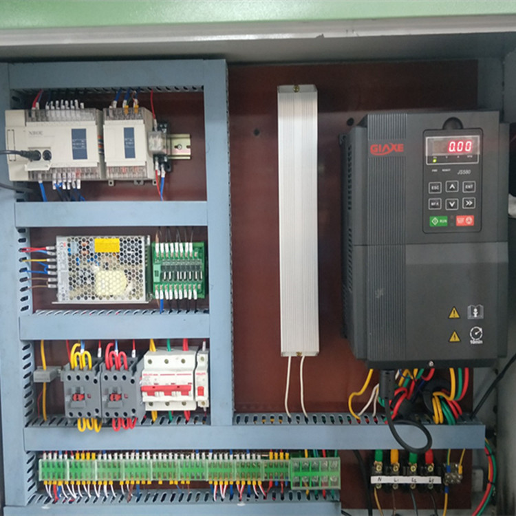 2808c7c88048f6d8cb76e56d0a8b19