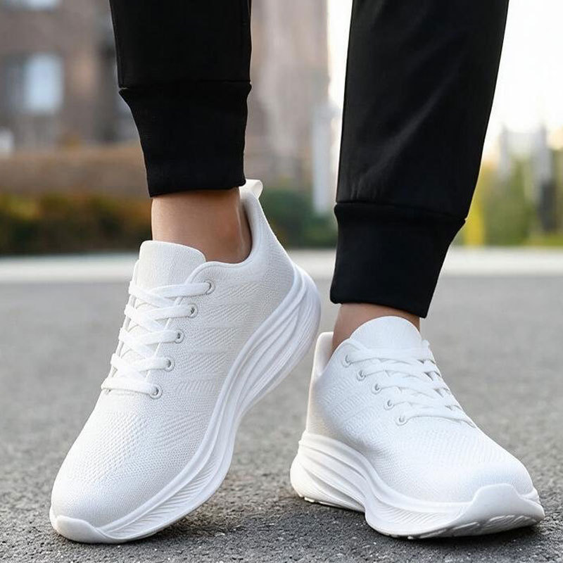 Men's mesh sports shoes, new autumn model, lightweight, breathable, casual running shoes, soft sole, simple and versatile, lace-up men's shoes