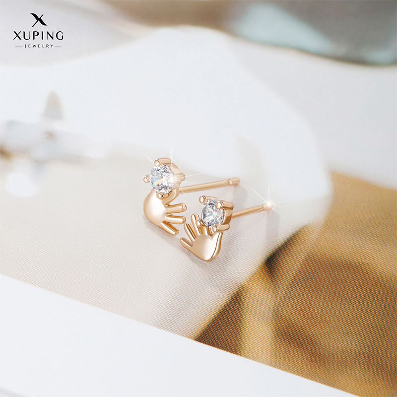 Xuming joyería Divertido Creativo dedo con incrustaciones de circonio diseño del oído espárragos las mujeres simple nicho moda pendientes lindos al por mayor