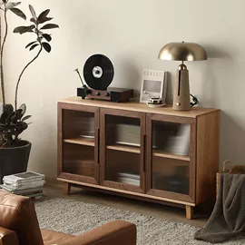 布艺沙发;餐桌;梳妆台