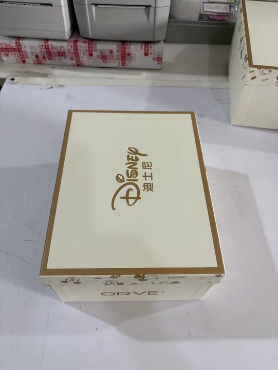 Gift Watch & Jewelry Set (Disney) in Castle Gift Box — Minnie Design, Watch + Necklace