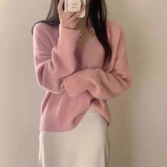 2024柔らかいモチモチ綿孔雀の青いvネックニットの中に女性の厚い秋冬のゆったりした怠惰なセーターのプルオーバー