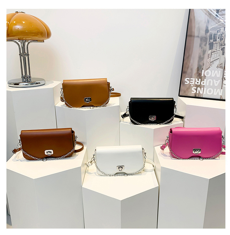 Bolso de hombro de color liso con diseño de axila coreana, sencillo y moderno, con diseño diagonal, para mujer, novedad de verano de 2024_voghion.com