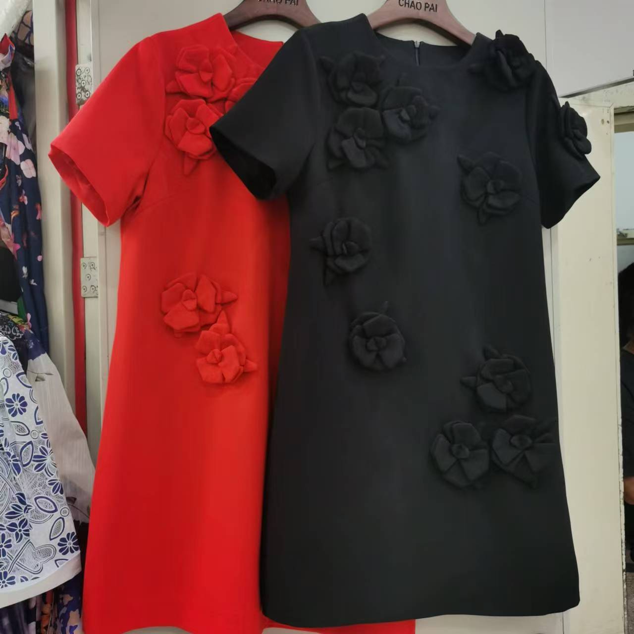 Summer retro three dimensional elegant solid color dress with a…