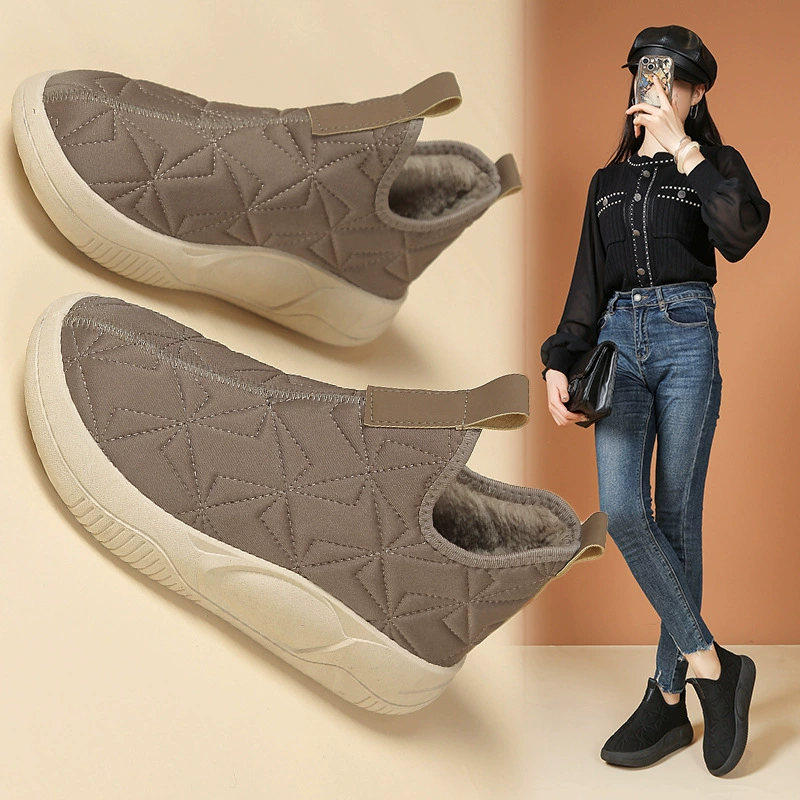 Новые 2024 хлопчатобумажные сапоги для защиты от холода, снежные сапоги для мамы обувь высокая верхняя и толстая подошва легкая бархатная теплая модная хлопчатобумажная обувь для женщин