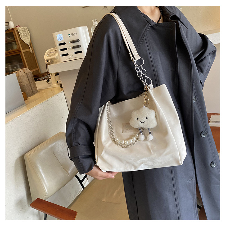 Large-capacity work commuting bag for women, new autumn 2024, versatile and fashionable beaded chain single-shoulder bag tote bag undefined