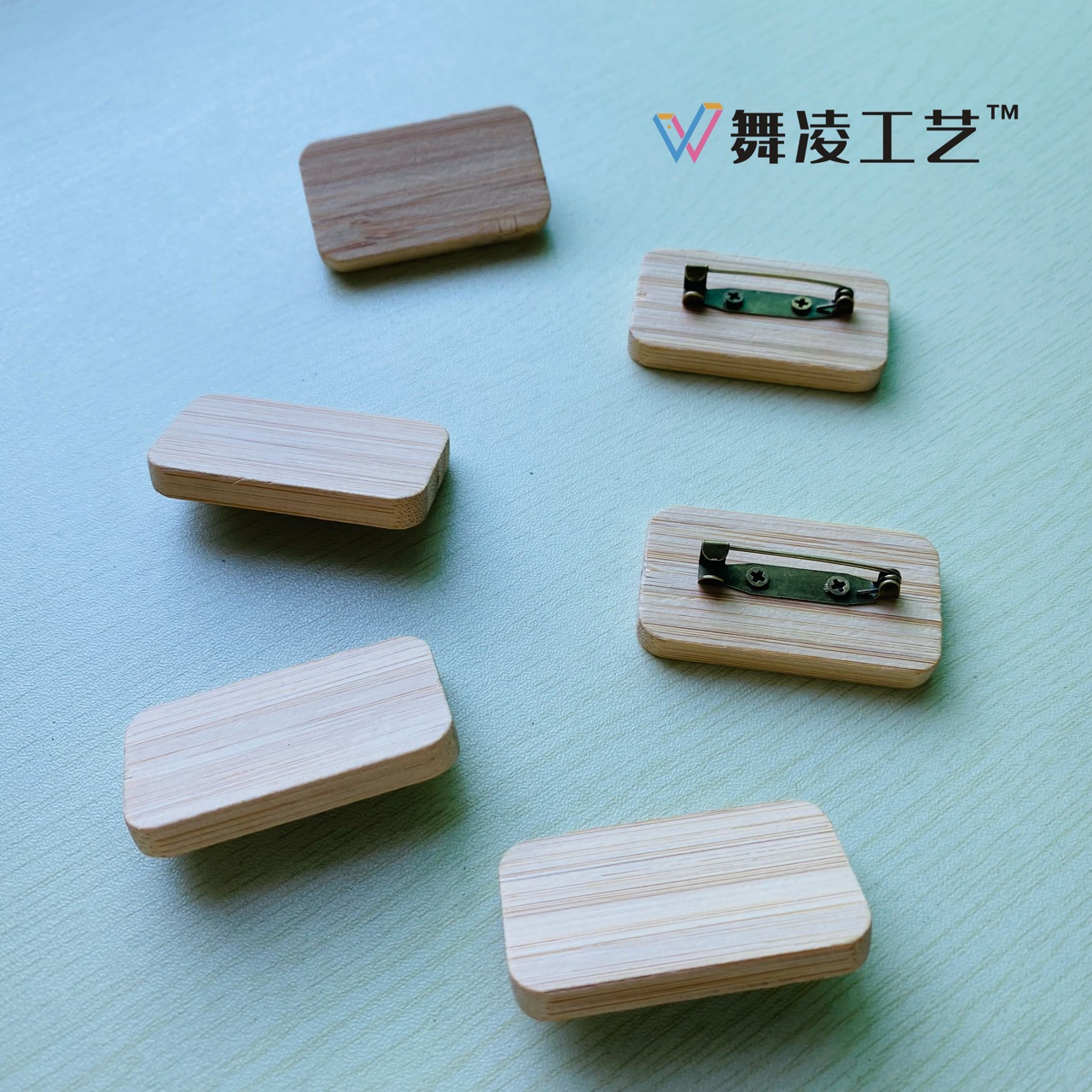 楠竹徽章竹木木片胸牌竹片工艺品竹子雕刻加工外贸出口咖啡店员工