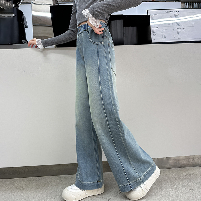 Girls' wide-leg jeans, new spring and autumn style, fashionable denim pants for junior high school girls, stylish straight-leg pants.