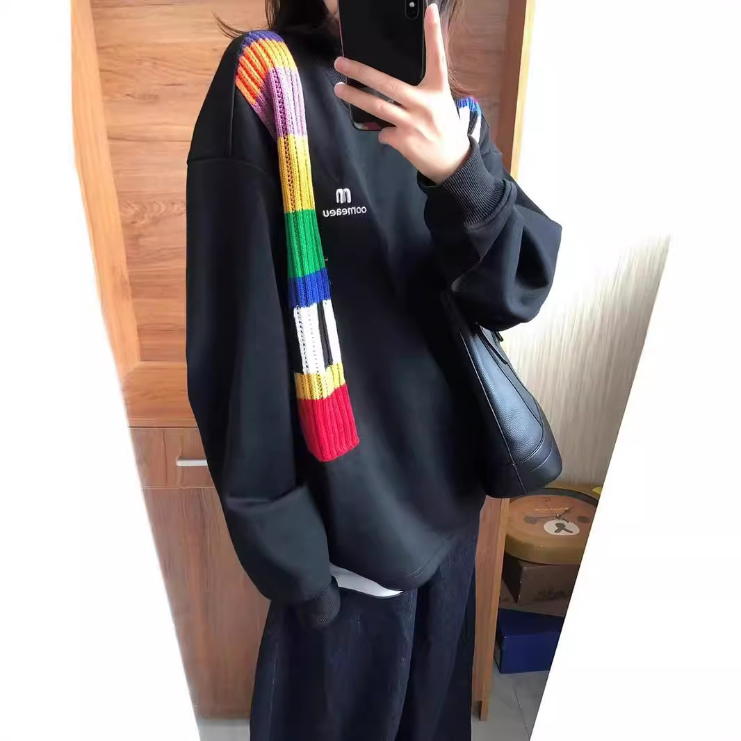 미국식 레인보우 스웨터 바느질 스웨터 여성용 봄과 가을 새로운 라운드 넥 느슨한 대학 스타일 디자인 센스 틈새 탑