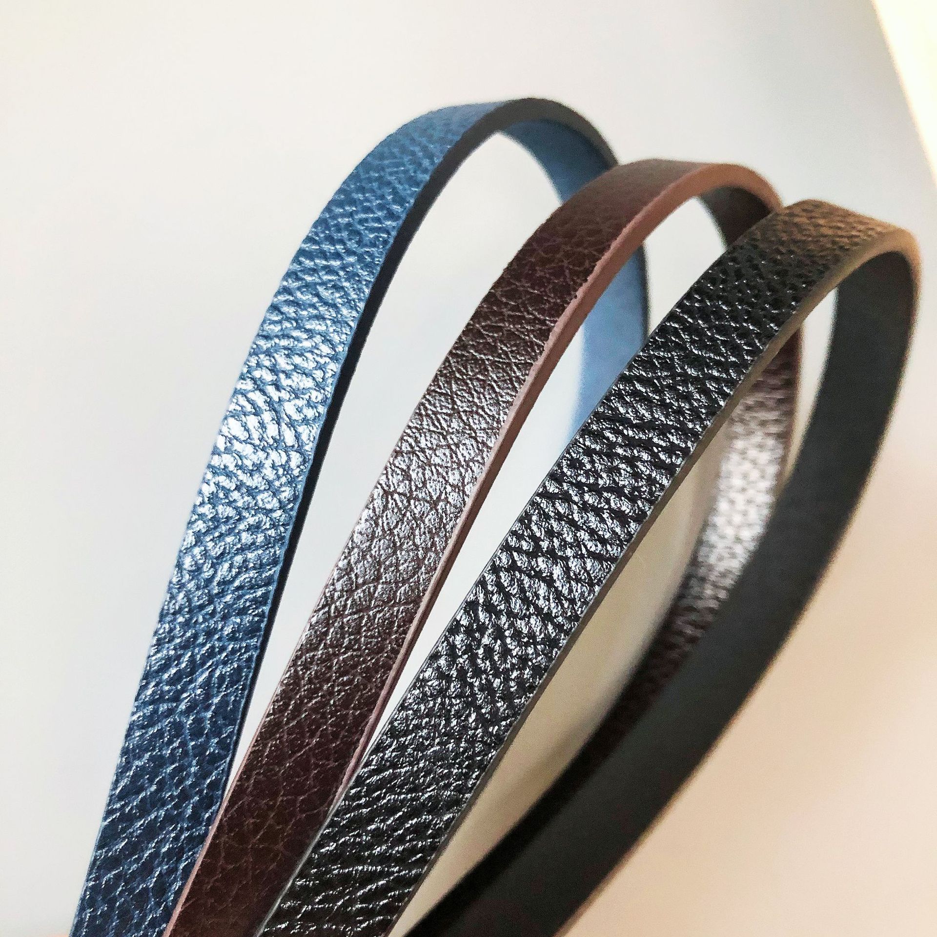 现货供应编织皮绳油边扁形双面皮革荔枝纹多色PU皮绳 超纤皮革