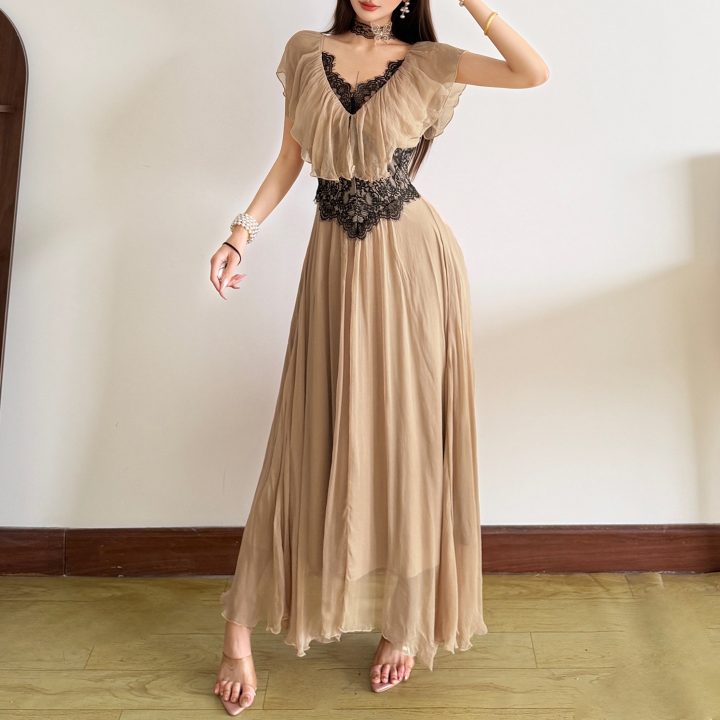 2026 European and American Cross-Border Summer New Fashion French Retro Lace Mesh Design Waist-Slimming Dress