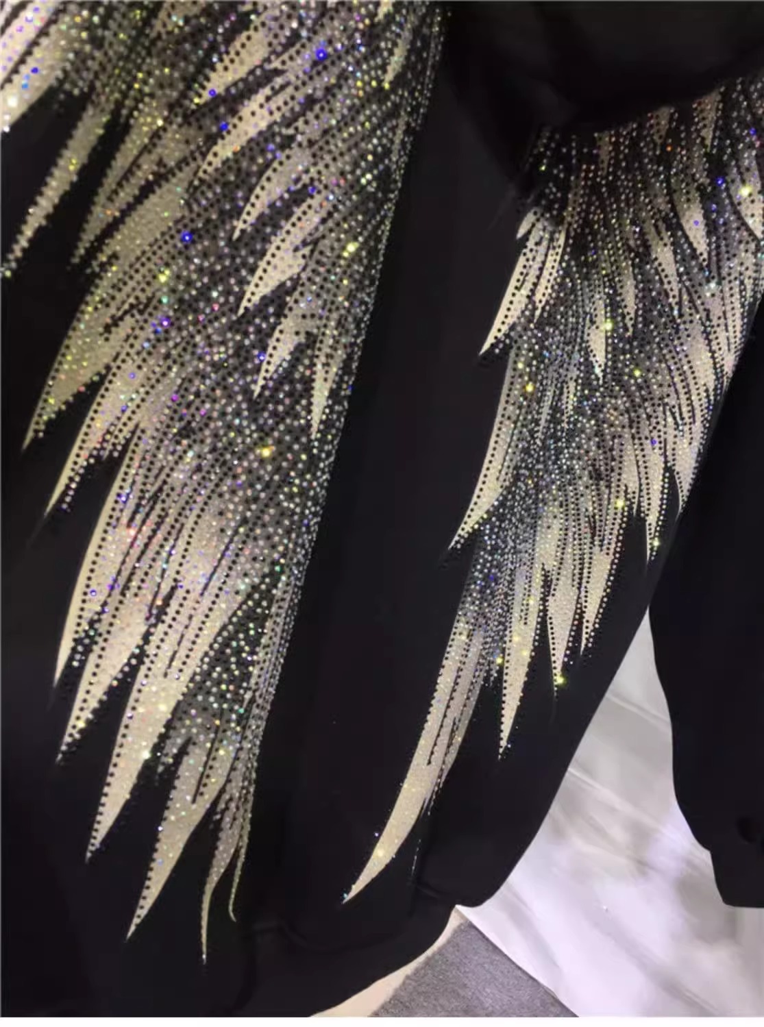 Women's Clothing Extra large size heavy industry diamond light luxury front and rear wings hooded long sleeved velvet jacket sweatshirt_voghion.com