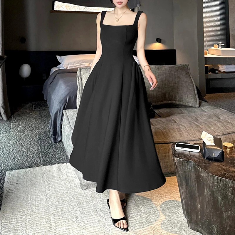 French-Style Waist-Cinching Large-Skirted Dress for Women, 2026 Summer New Square-Neck Hepburn-Style Long Black Strap Dress