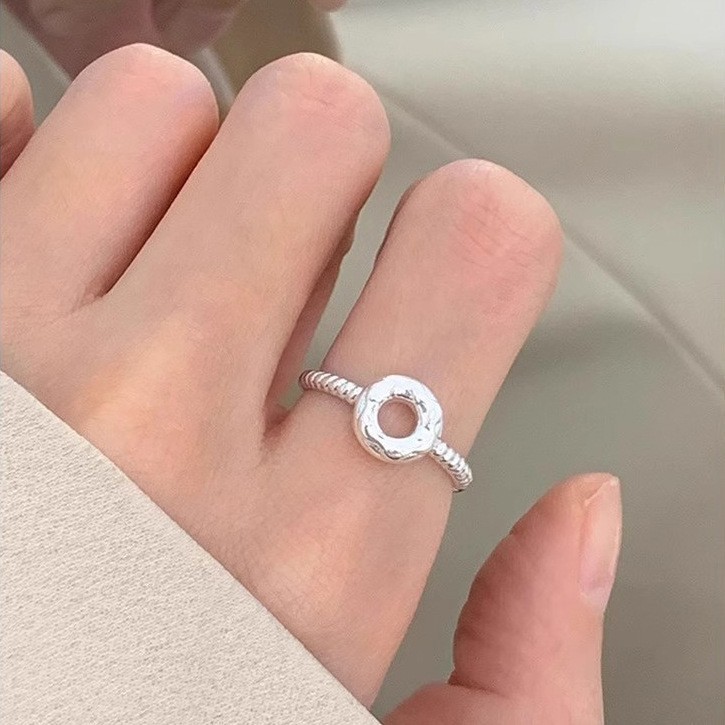 新しい韓国スタイルの不規則な 925 スターリングシルバーリング女性のための ins スタイルニッチデザインオープンスターリングシルバーリング卸売|undefined