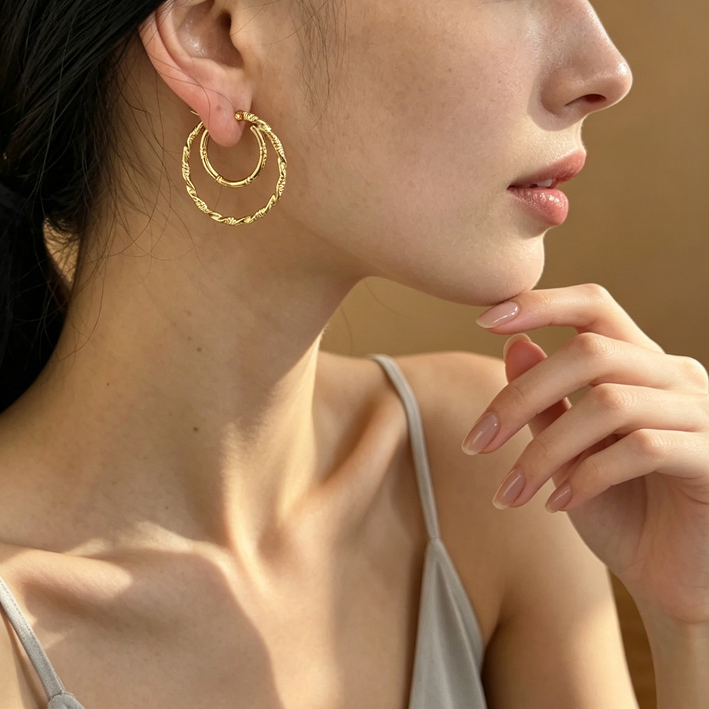 French-Style Retro High-End Stainless Steel Titanium Steel Engraved Line Double-Layer Hoop Earrings That Do Not Fade, in Stock
