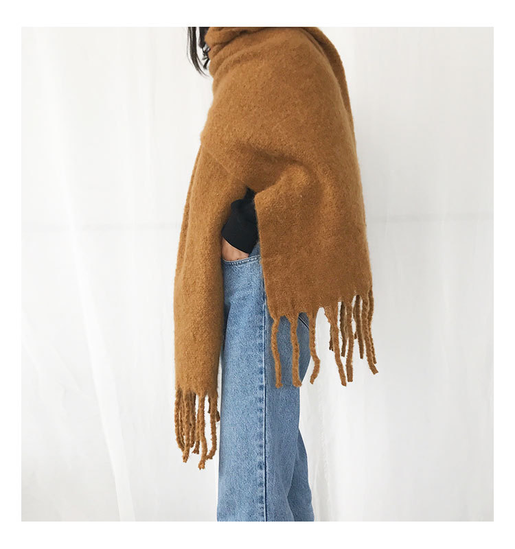 Women's Fashion Solid Color Polyester Tassel Winter Scarves display picture 12