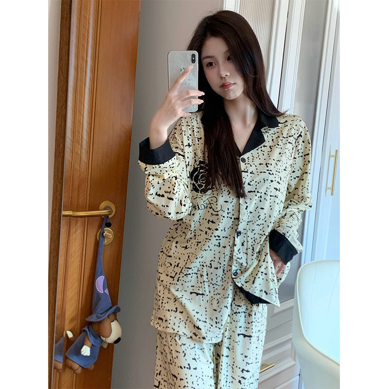 Sweet Red Plaid Kt Cat Pajamas for Women, Spring and Autumn 2026 New Style, High-End Long-Sleeved Long-Pants Comfortable Loungewear Set