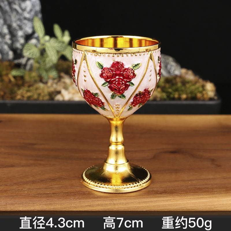 Pequeña taza de vino europeo de lujo 30 ml vino blanco creativo hogar Retro metal vidrio licor