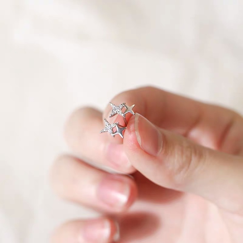 Versione coreana di zircone stellare per le donne, temperamento semplice e fresco, orecchini e orecchini piccoli e raffinati di alta qualità_voghion.com