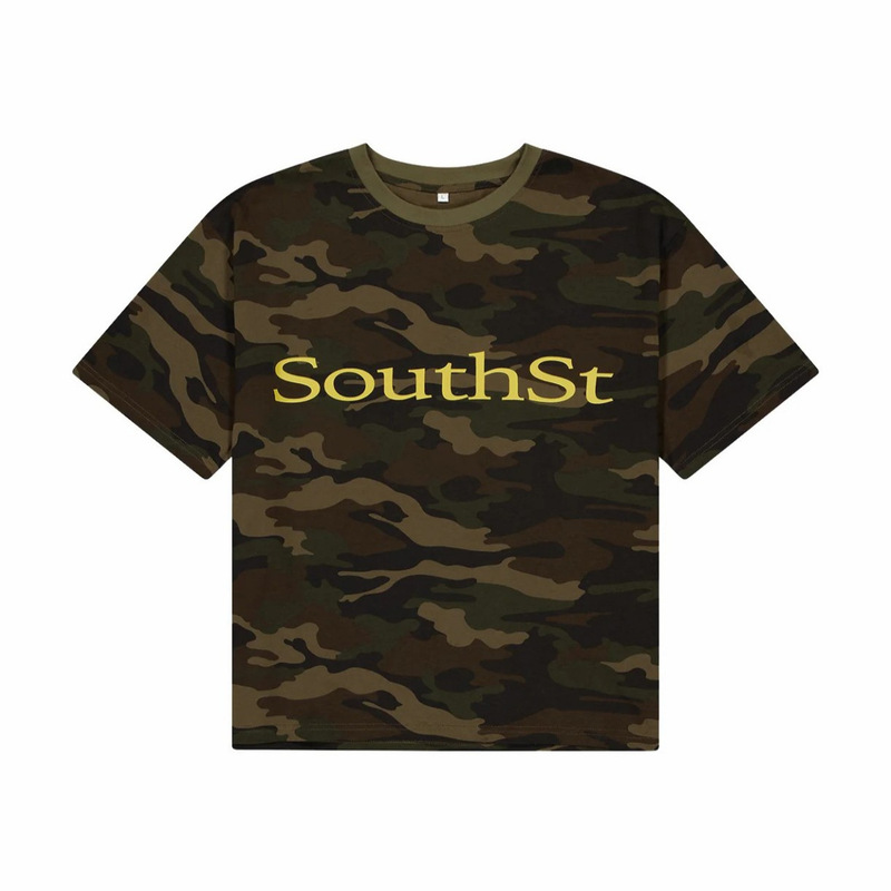 American Street Style Retro Camouflage Short-Sleeved T-Shirt with Classic Military Green and Yellow Letter Print, Round Neck, Dropped Shoulders, and Short Cut American Street Style Retro Camouflage Short-Sleeved T-Shirt with Classic Military Green and Yellow Letter Print, Round Neck, Dropped Shoulders, and Short Cut