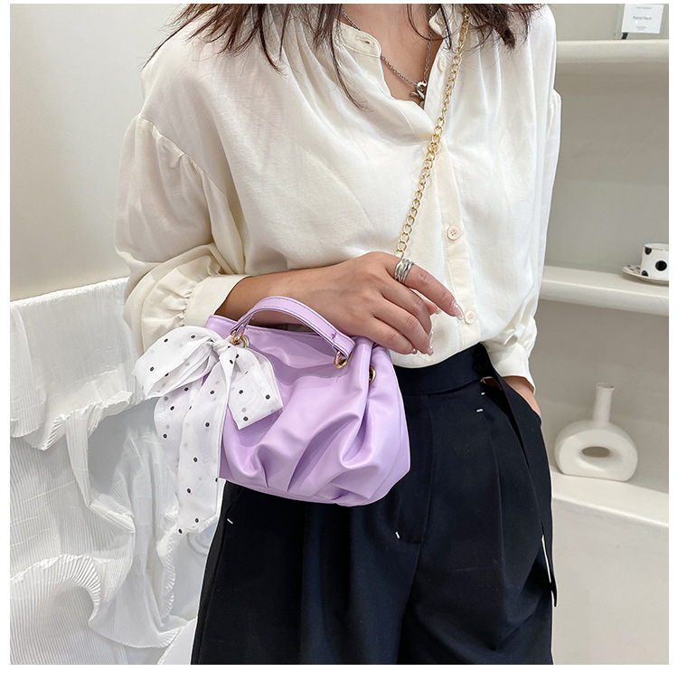 Fashion Solid Color Silk Scarf Folds Shoulder Underarm Bag display picture 3