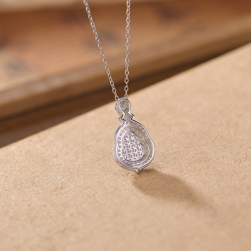 Mặt dây chuyền bạc S925 hình hươu đính đá zircon xanh ngọc lục bảo — Mặt dây chuyền đơn (không có dây chuyền)