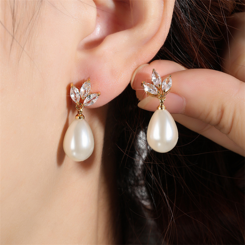 Cubic Zirconia And Pearl Stud Earrings, Versatile Daily Jewellery_voghion.com