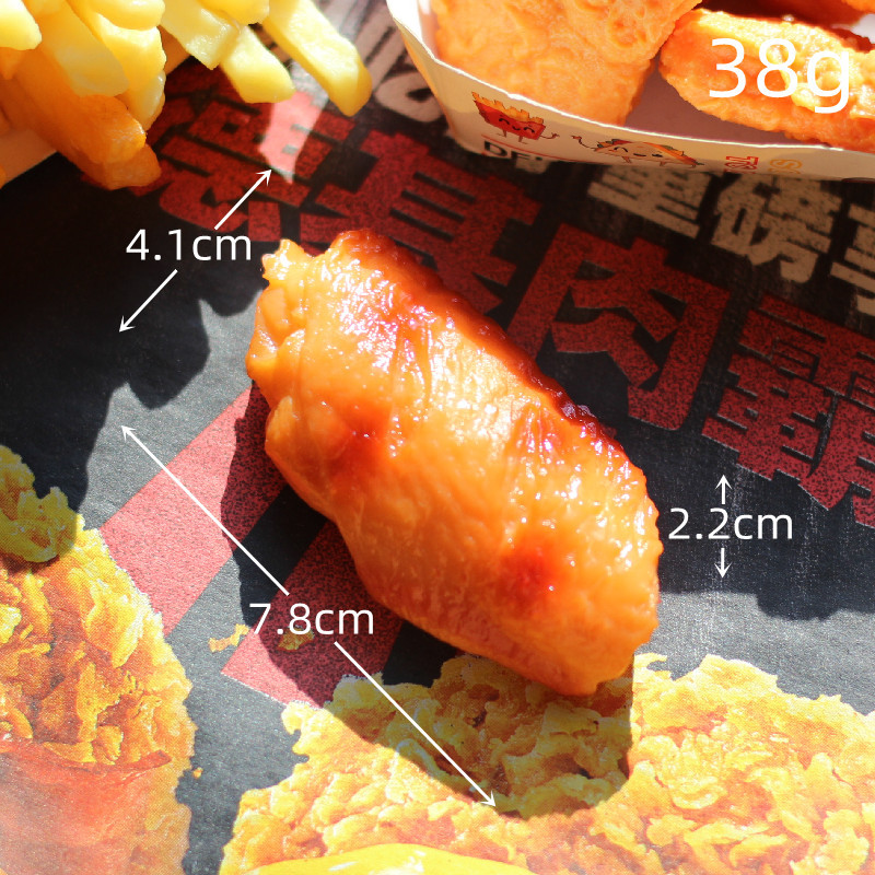 Venta al por mayor de fábrica de modelos de comida realistas: papas fritas, muslos de pollo, alas, garras de cangrejo estilo Orleans, modelos de comida frita, accesorios realistas de alta calidad.