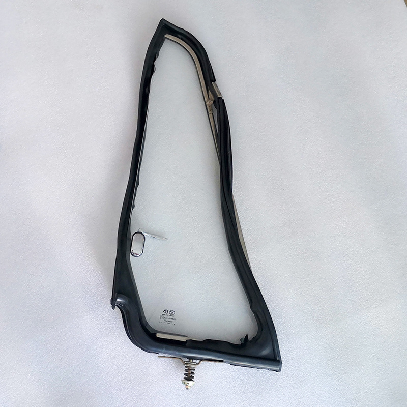 东风EQ1118G 2102 2102N左右车窗三角通风玻璃