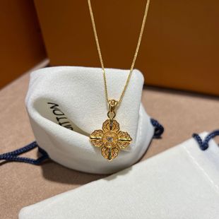18K Gold Pendant Au750 Colored Gold Chinese Style Cross Four-Leaf Clover Shield Ancient Method Diamond-Studded Women's Pendant Water Shell Gold
