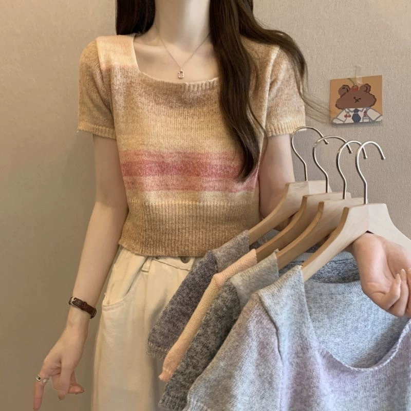 Пуловер контрастного цвета с квадратным воротником, свитер с короткими рукавами для женщин, летний новый стиль, облегающий универсальный топ для женщин