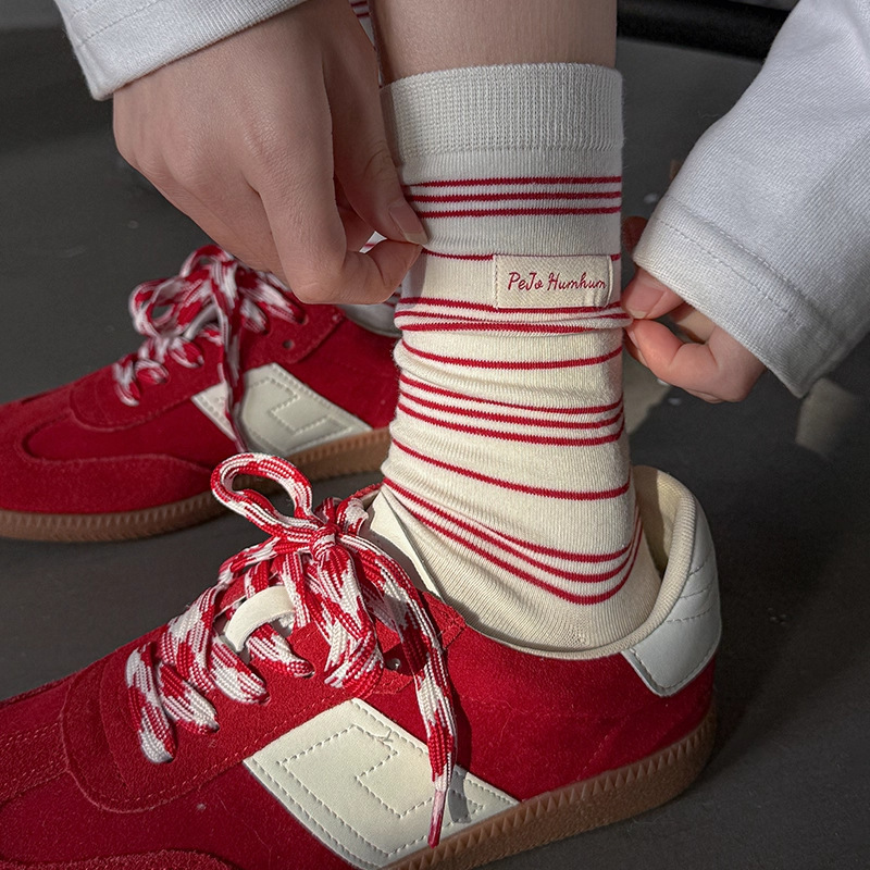 Women's Socks for Autumn and Winter, American Style, Gentle Color-Blocking Stripes, Trendy and Versatile, College Style, Pure Cotton, Comfortable and Versatile Women's Socks for Autumn and Winter, American Style, Gentle Color-Blocking Stripes, Trendy and Versatile, College Style, Pure Cotton, Comfortable and Versatile