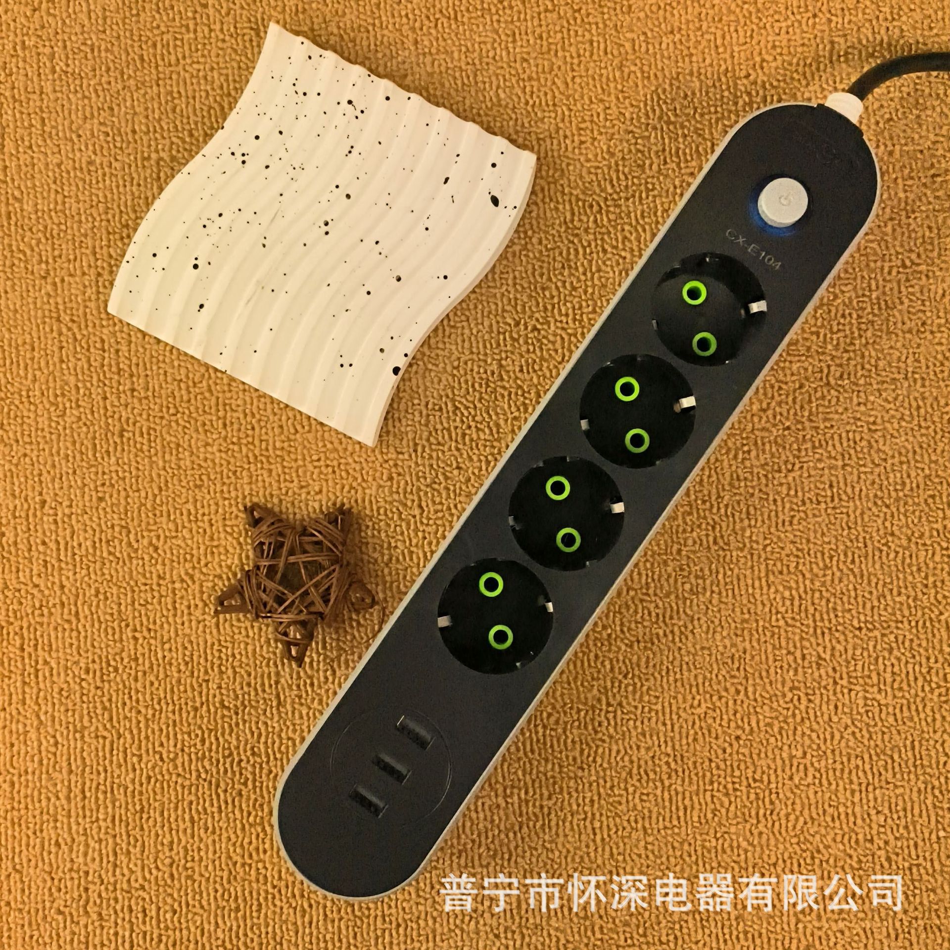 E104#3 placa de conexión USB rusa negra enchufe ucraniano 4 orificios