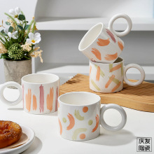 跨境北欧简约马克杯定制釉下彩陶瓷水杯套装圆耳手绘咖啡杯子定做