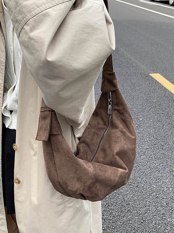 跨境麂皮绒包包女2025秋冬新款潮大容量单肩包小众设计质感饺子包|undefined