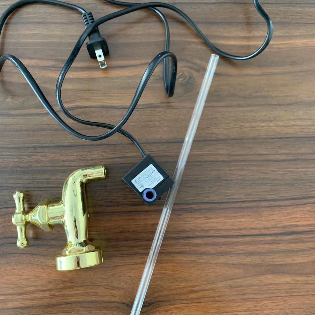 Grifo invisible Invisible que fluye canalón regadera fuente