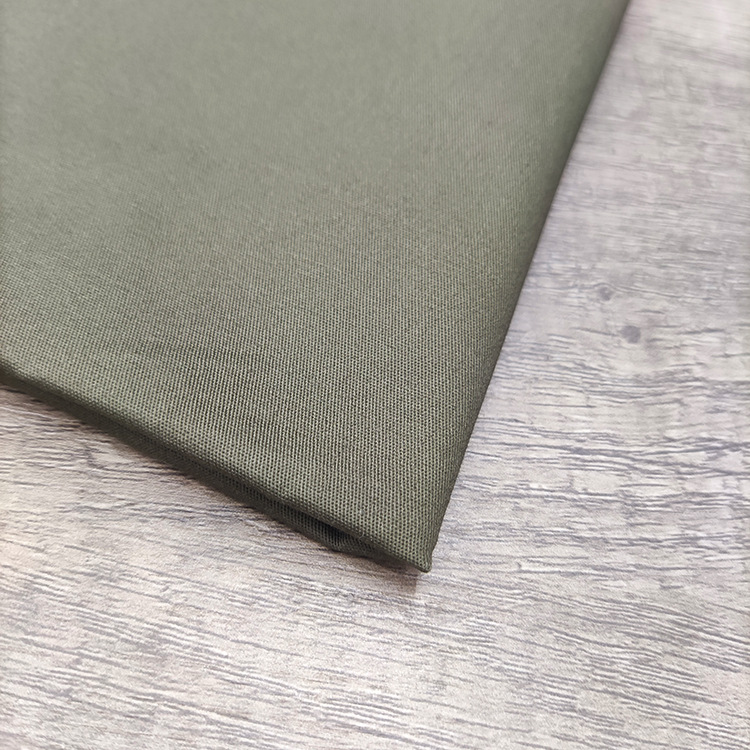 Rollo nuevo diseño ventilador twill teñido 2 / 1 algodón spandex tela de ropa elástica